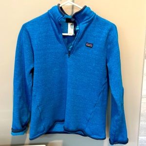 Like new Patagonia sweater. Very good condition. Ready for something new!